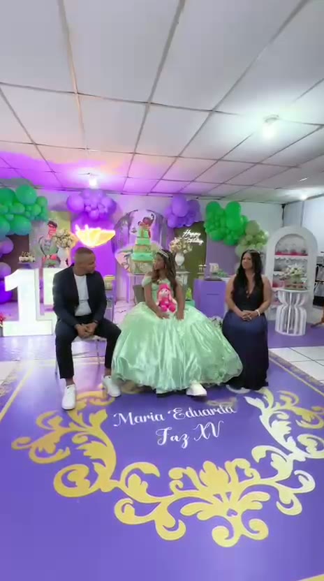 Salão da Golden Festas preparado para receber os convidados